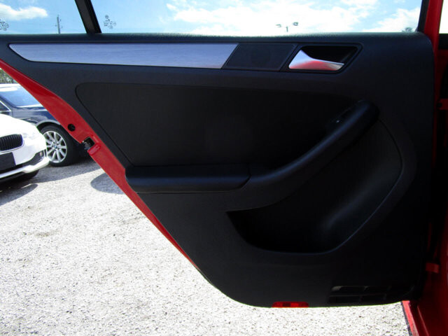 2016 Volkswagen Jetta in Tampa, FL 33604-6914 - 2234124 75