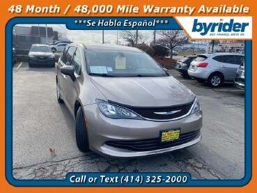 2017 Chrysler Pacifica in Milwaukee, WI 53221