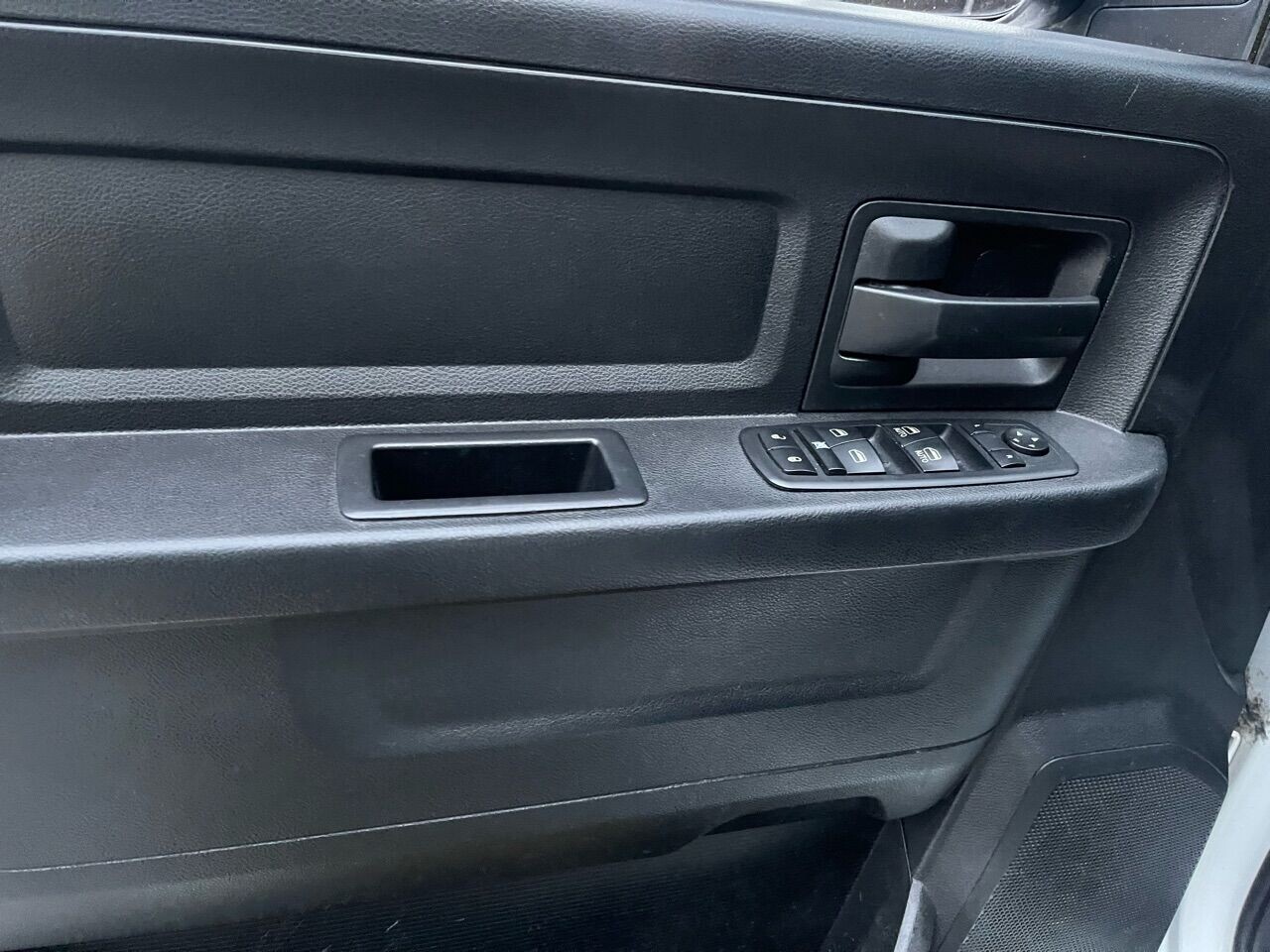 2015 RAM 1500 in Hollywood, FL 33023-1906 - 2235329 17