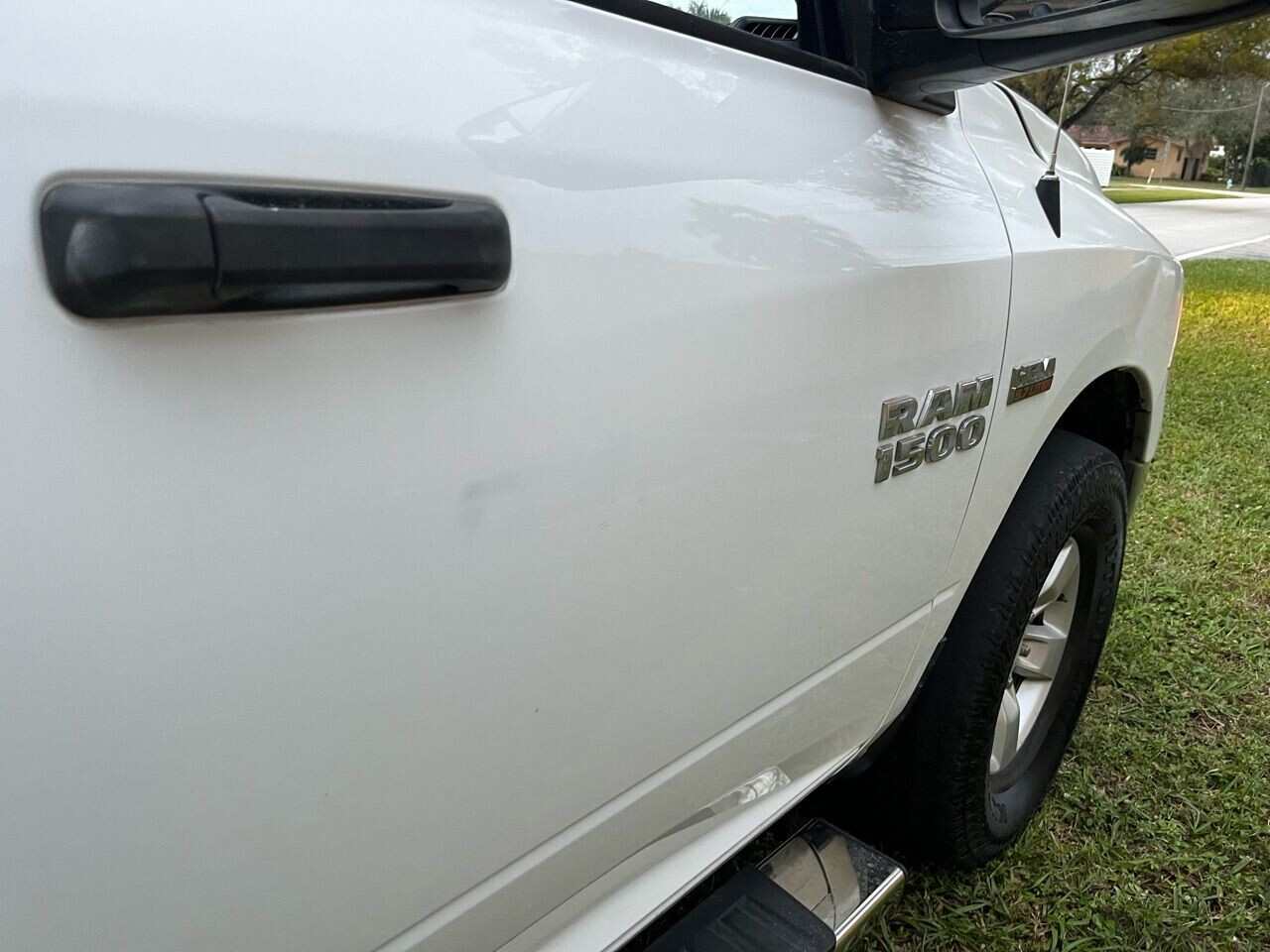 2015 RAM 1500 in Hollywood, FL 33023-1906 - 2235329 6