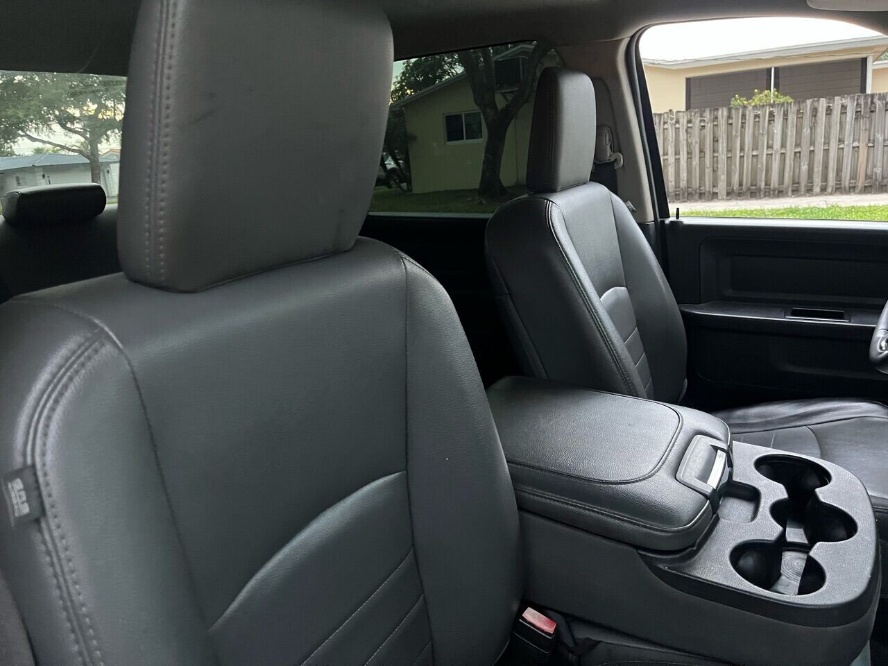 2015 RAM 1500 in Hollywood, FL 33023-1906 - 2235329 4