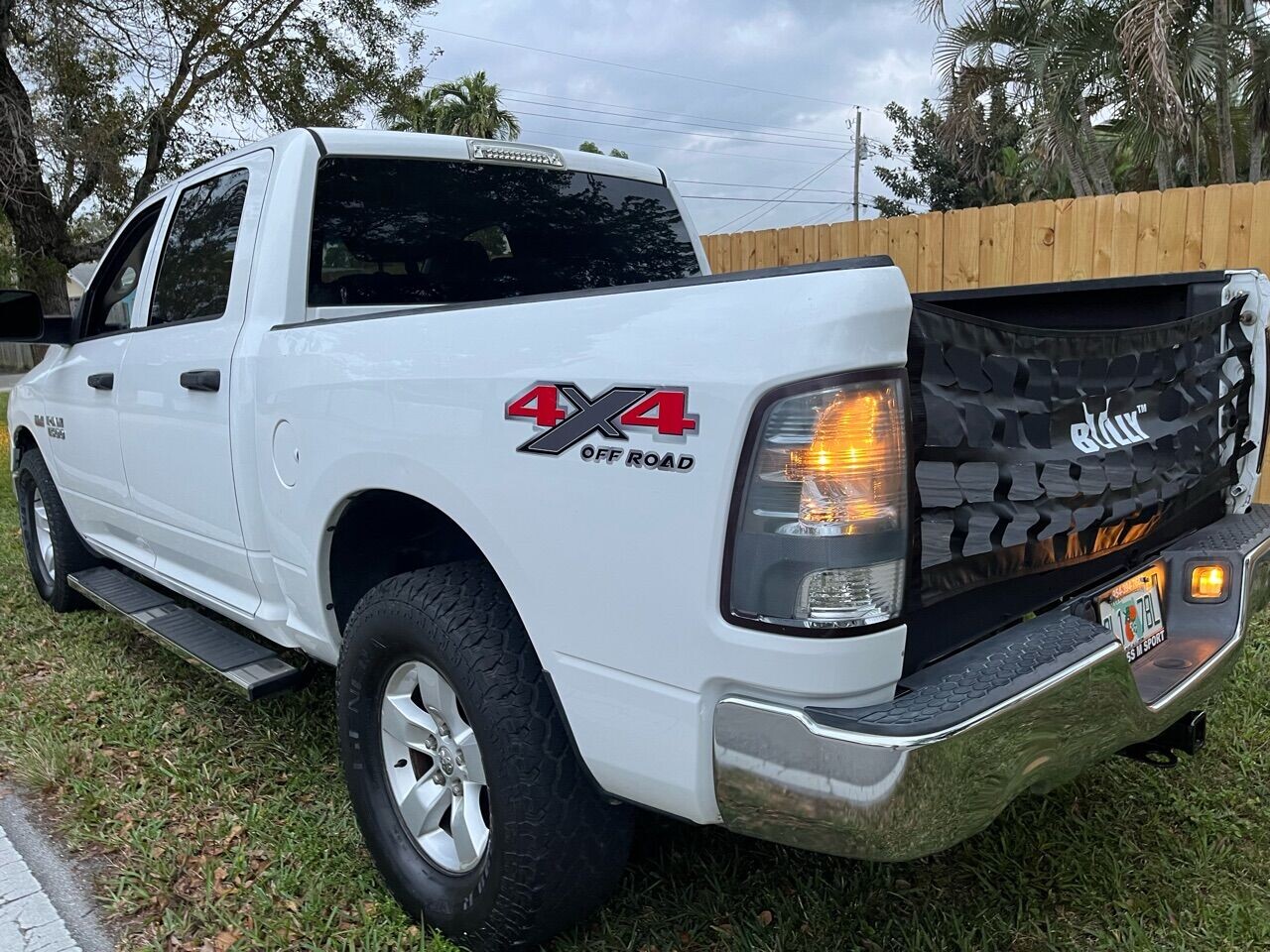 2015 RAM 1500 in Hollywood, FL 33023-1906 - 2235329 13