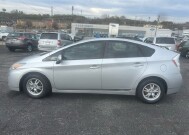 2010 Toyota Prius in Hickory, NC 28602-5144 - 2235602 4