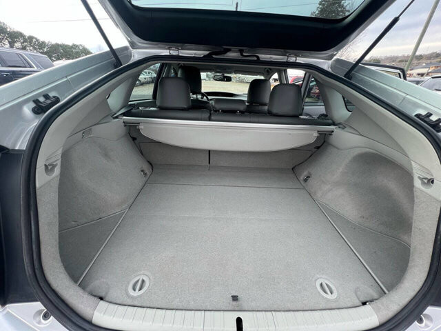 2010 Toyota Prius in Hickory, NC 28602-5144 - 2235602 19