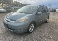 2006 Toyota Sienna in Hickory, NC 28602-5144 - 2235607 3