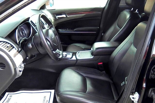 2015 Chrysler 300 in tucson, AZ 85719 - 2236611 9