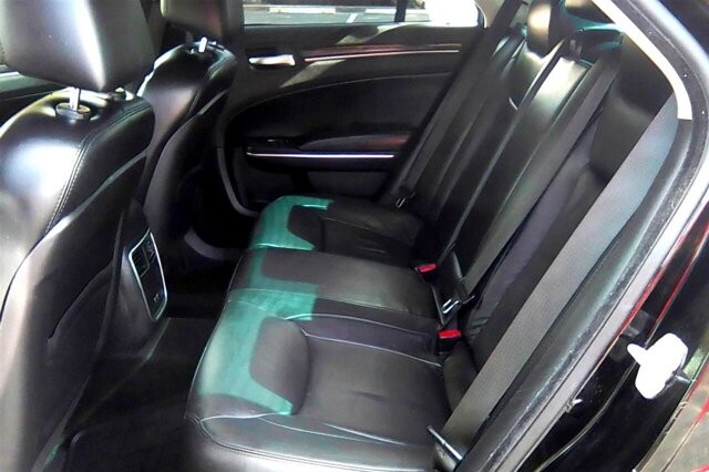 2015 Chrysler 300 in tucson, AZ 85719 - 2236611 10