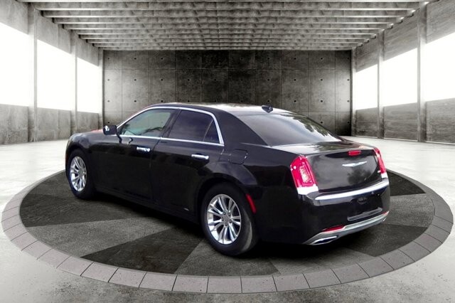 2015 Chrysler 300 in tucson, AZ 85719 - 2236611 6