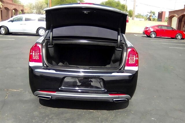 2015 Chrysler 300 in tucson, AZ 85719 - 2236611 11
