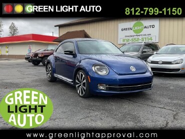 2012 Volkswagen Beetle in Columbus, IN 47201