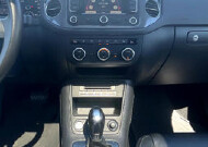 2013 Volkswagen Tiguan in Columbus, IN 47201 - 2238043 21
