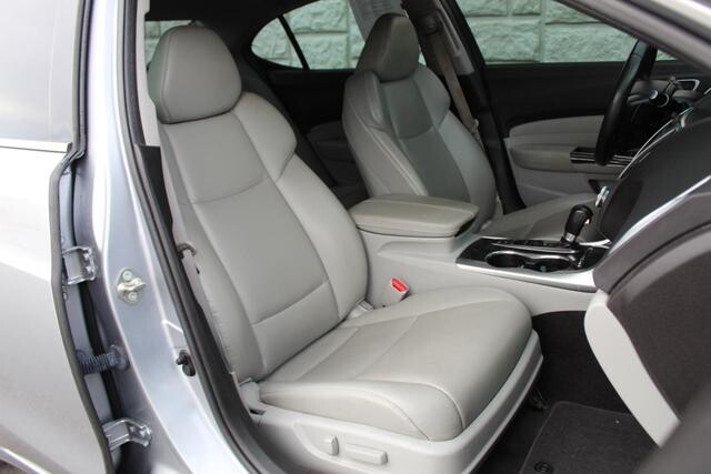 2018 Acura TLX in Decatur, GA 30032 - 2238119 76