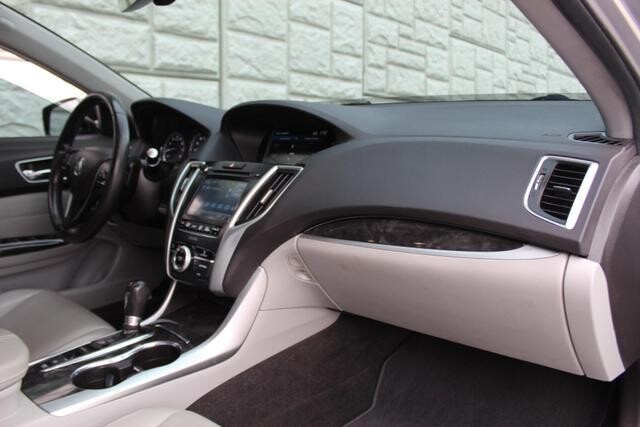 2018 Acura TLX in Decatur, GA 30032 - 2238119 61