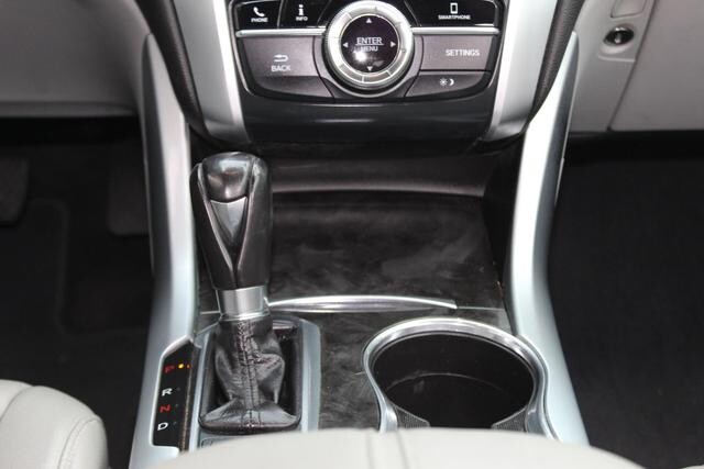 2018 Acura TLX in Decatur, GA 30032 - 2238119 68