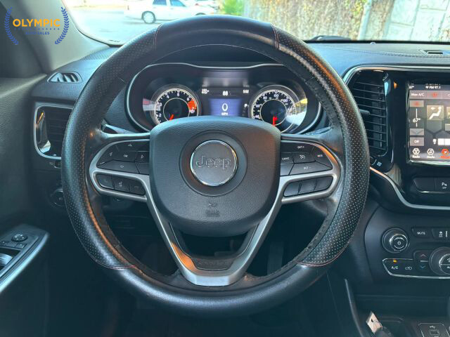 2019 Jeep Cherokee in Decatur, GA 30032 - 2238121 21