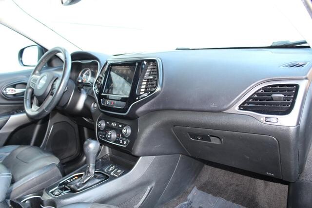 2019 Jeep Cherokee in Decatur, GA 30032 - 2238121 134