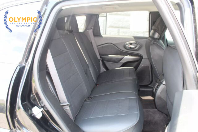 2019 Jeep Cherokee in Decatur, GA 30032 - 2238121 75