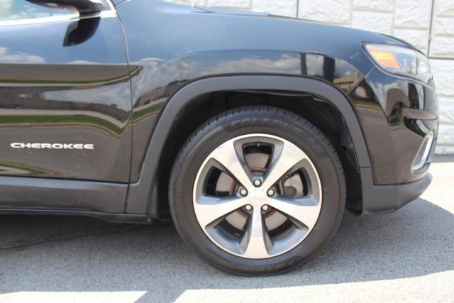 2019 Jeep Cherokee in Decatur, GA 30032 - 2238121 93
