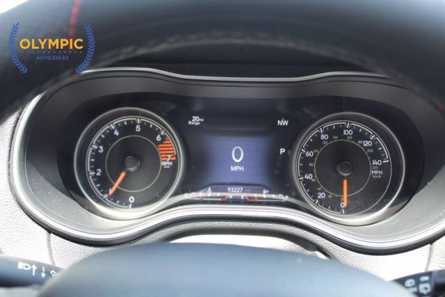 2019 Jeep Cherokee in Decatur, GA 30032 - 2238121 63