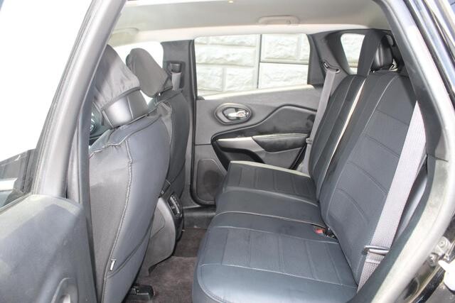 2019 Jeep Cherokee in Decatur, GA 30032 - 2238121 111