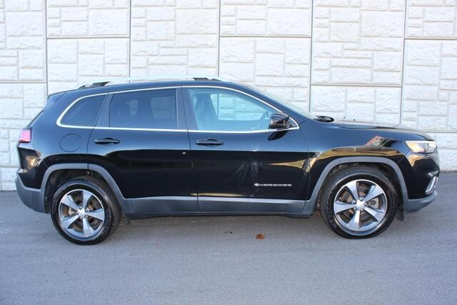 2019 Jeep Cherokee in Decatur, GA 30032 - 2238121 127