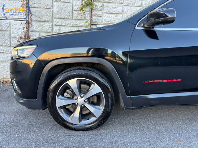 2019 Jeep Cherokee in Decatur, GA 30032 - 2238121 9