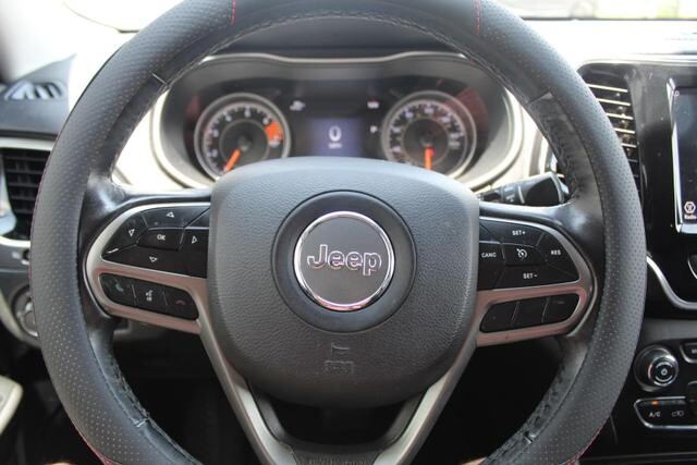 2019 Jeep Cherokee in Decatur, GA 30032 - 2238121 99