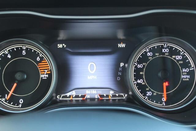 2019 Jeep Cherokee in Decatur, GA 30032 - 2238121 137