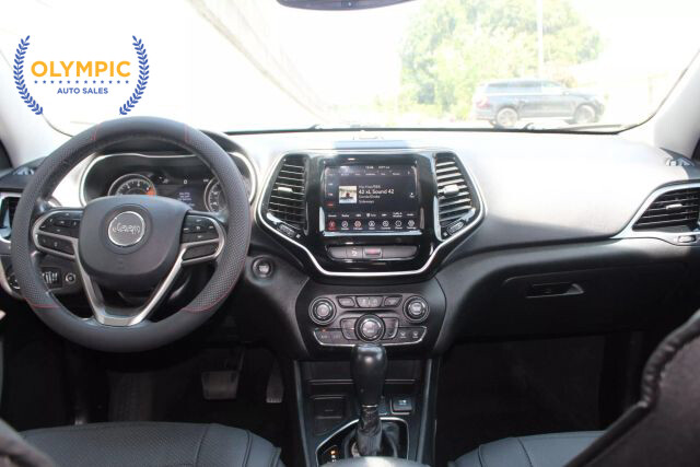 2019 Jeep Cherokee in Decatur, GA 30032 - 2238121 59