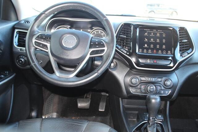 2019 Jeep Cherokee in Decatur, GA 30032 - 2238121 135