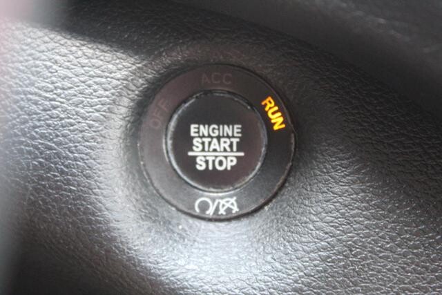 2019 Jeep Cherokee in Decatur, GA 30032 - 2238121 107