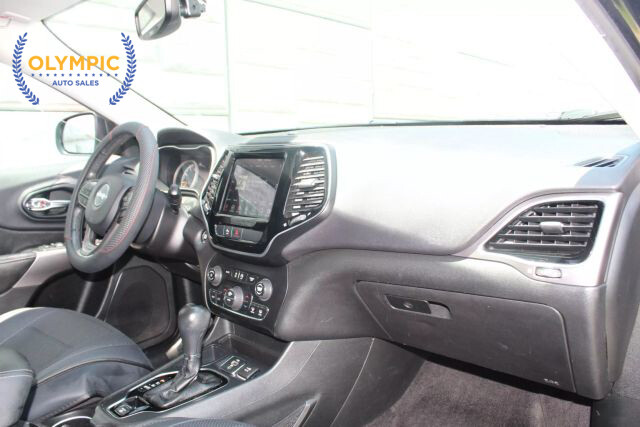 2019 Jeep Cherokee in Decatur, GA 30032 - 2238121 60