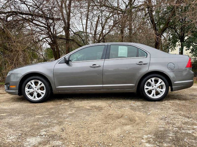 2012 Ford Fusion in Commerce, GA 30529 - 2238608 3