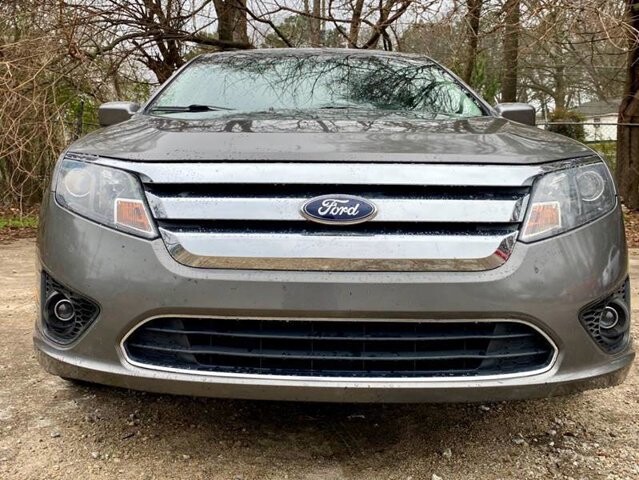2012 Ford Fusion in Commerce, GA 30529 - 2238608 23
