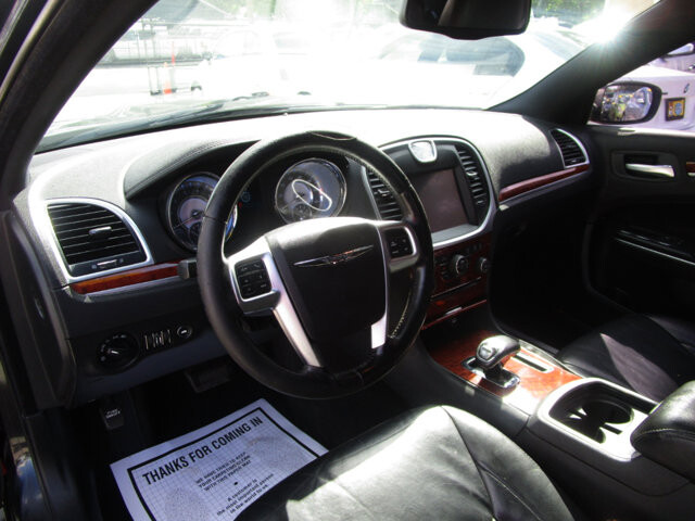 2013 Chrysler 300 in Tampa, FL 33604-6914 - 2244799 39