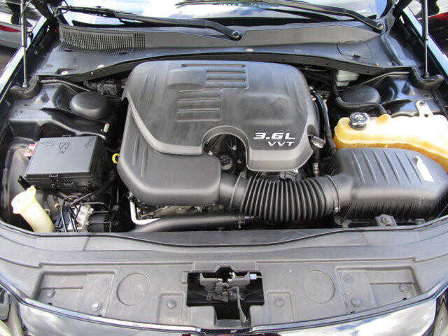 2013 Chrysler 300 in Tampa, FL 33604-6914 - 2244799 47