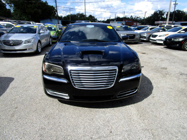2013 Chrysler 300 in Tampa, FL 33604-6914 - 2244799 20