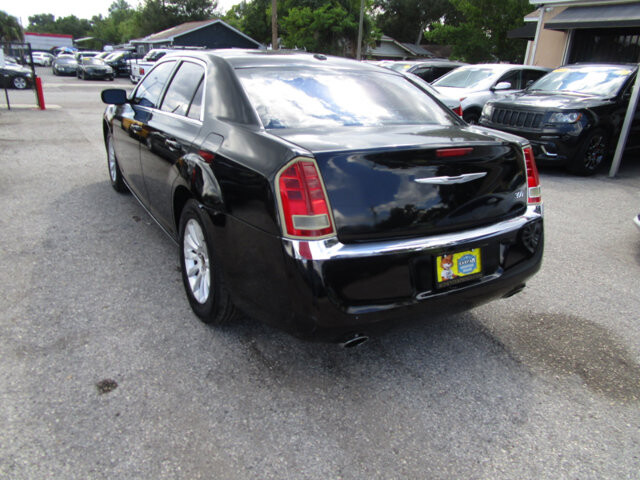 2013 Chrysler 300 in Tampa, FL 33604-6914 - 2244799 24