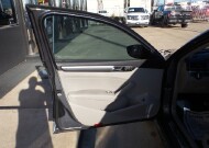 2017 Volkswagen Passat in Pasadena, TX 77504 - 2279784 35