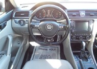 2017 Volkswagen Passat in Pasadena, TX 77504 - 2279784 17