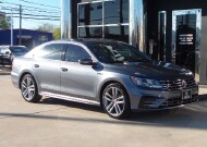 2017 Volkswagen Passat in Pasadena, TX 77504 - 2279784 9
