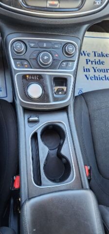 2016 Chrysler 200 in Barton, MD 21521 - 2280512 5