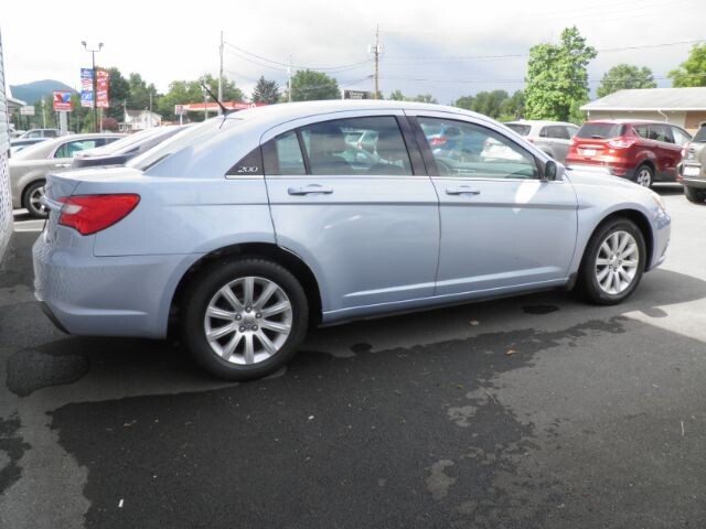2014 Chrysler 200 in Barton, MD 21521 - 2280768 9