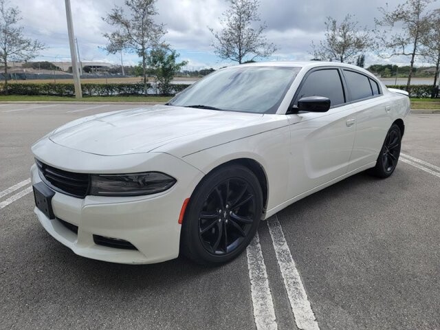 2017 Dodge Charger in Pompano Beach, FL 33064 - 2281891 3