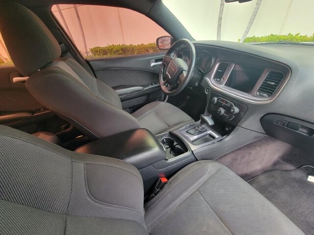2017 Dodge Charger in Pompano Beach, FL 33064 - 2281891 24