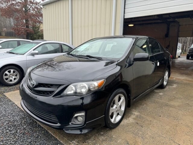 2013 Toyota Corolla in Albemarle, NC 28001 - 2282002 38
