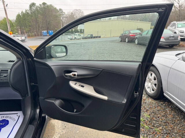 2013 Toyota Corolla in Albemarle, NC 28001 - 2282002 26