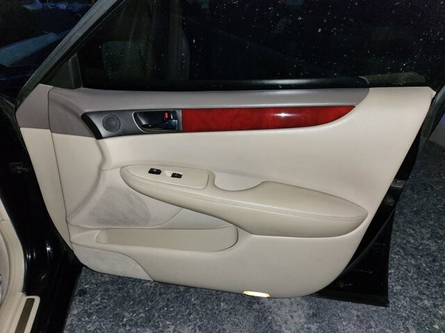 2004 Lexus ES 330 in Littlestown, PA 17340 - 2282919 16