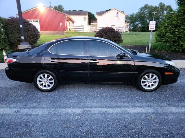 2004 Lexus ES 330 in Littlestown, PA 17340 - 2282919 2