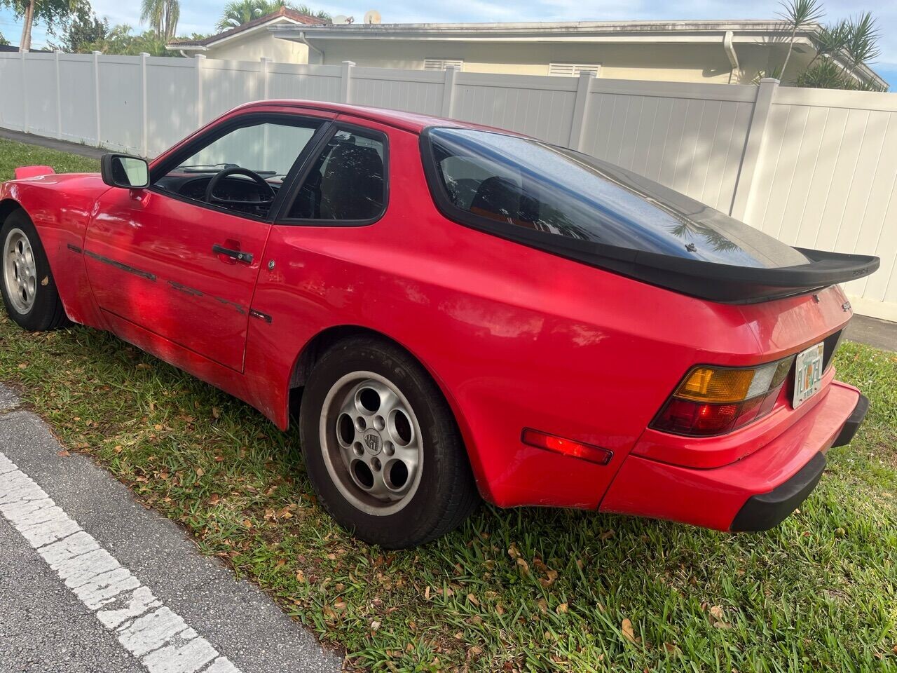 1985 Porsche 944 in Hollywood, FL 33023-1906 - 2283764 7